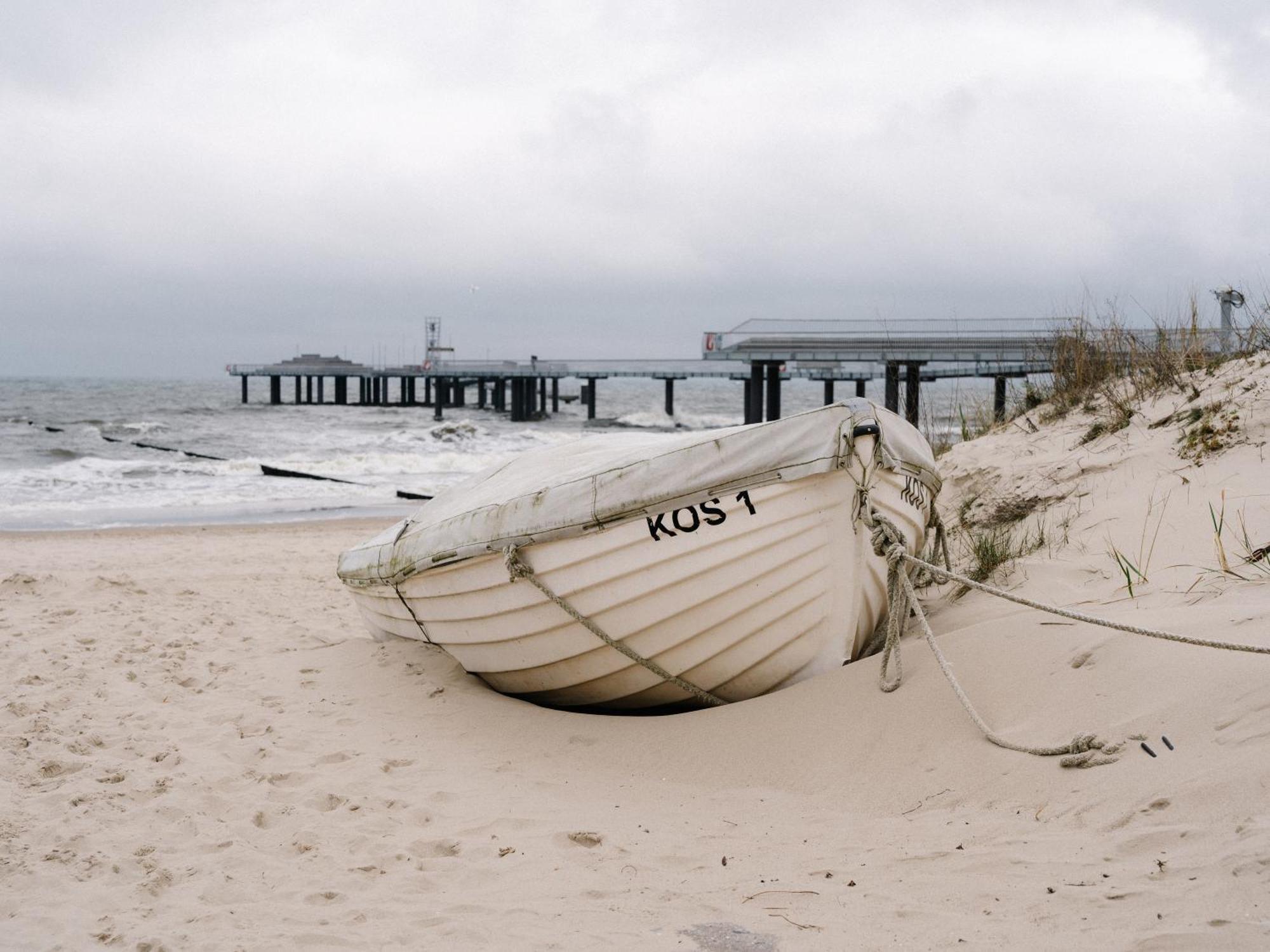 The Breeze Aparthotel Heringsdorf  Exterior foto The pier at the Baltic Sea